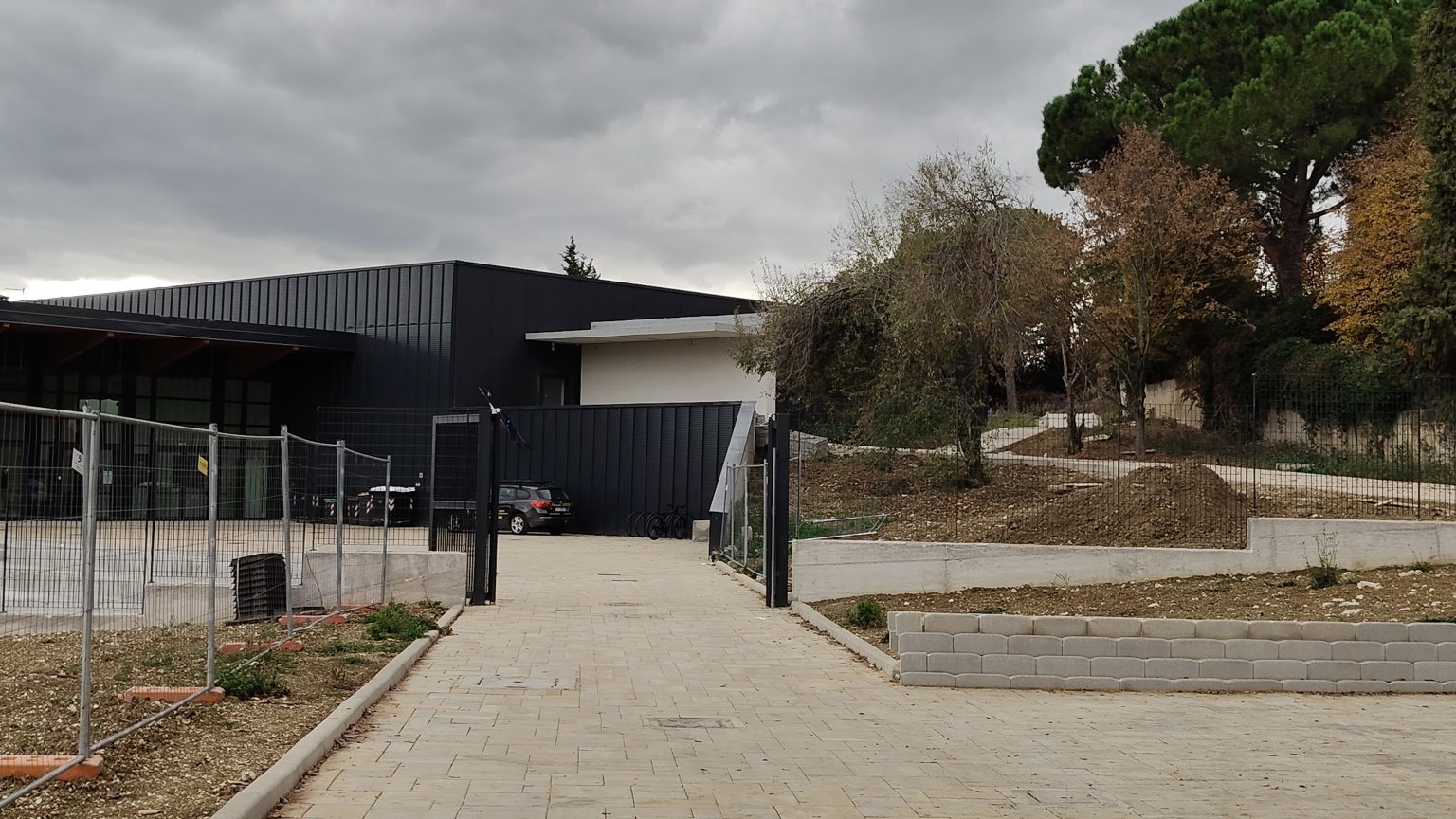 L'esterno della palestra